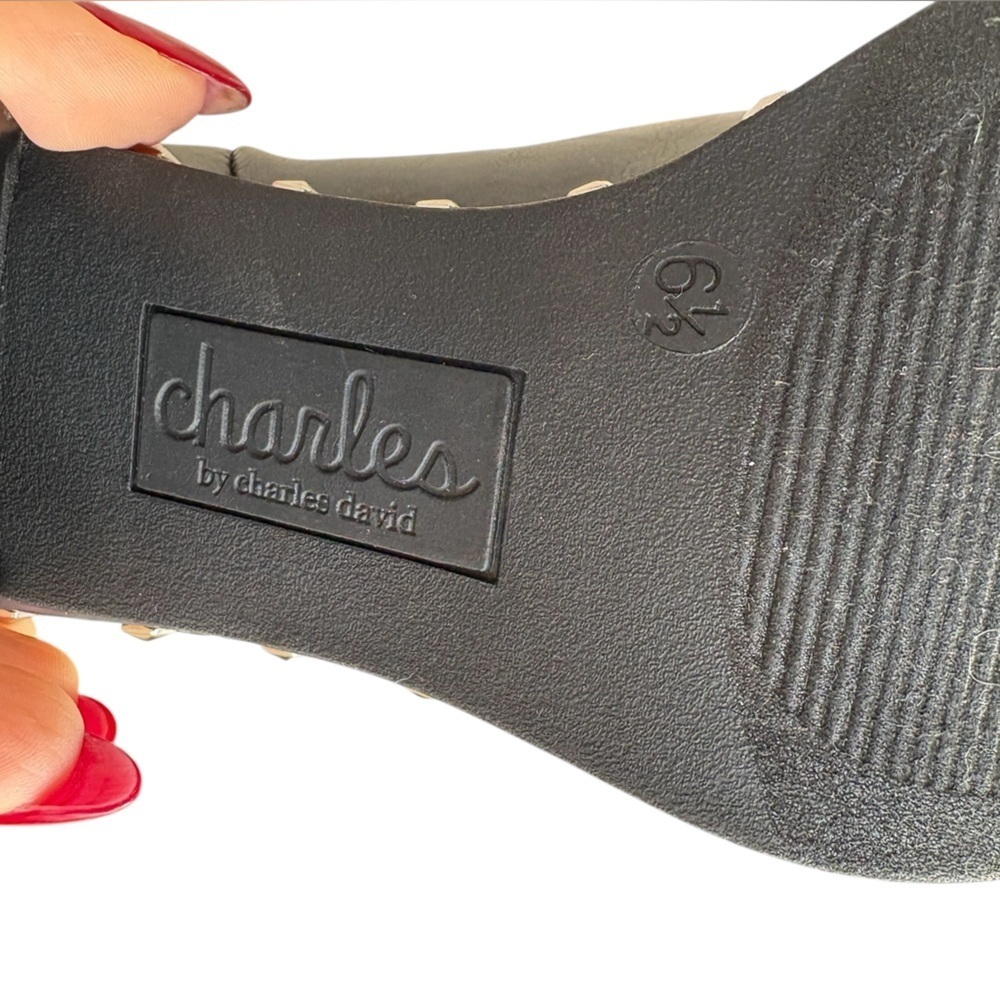 Charles David Dodger Bootie Black Studded Ankle Boots Sz 6.5 preloved - Picture 5 of 8